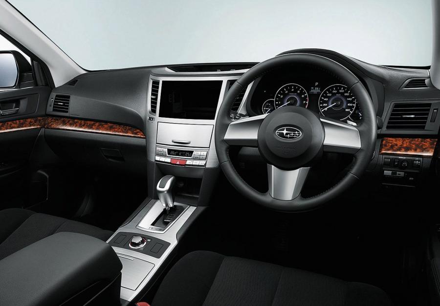  Subaru Legacy Outback 2010 года  (фото 4 из 6)